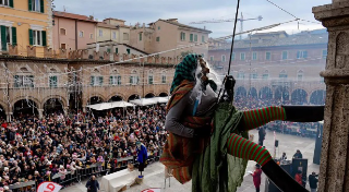 Ascoli Piceno – Le Befane scenderanno da palazzo dei Capitani
